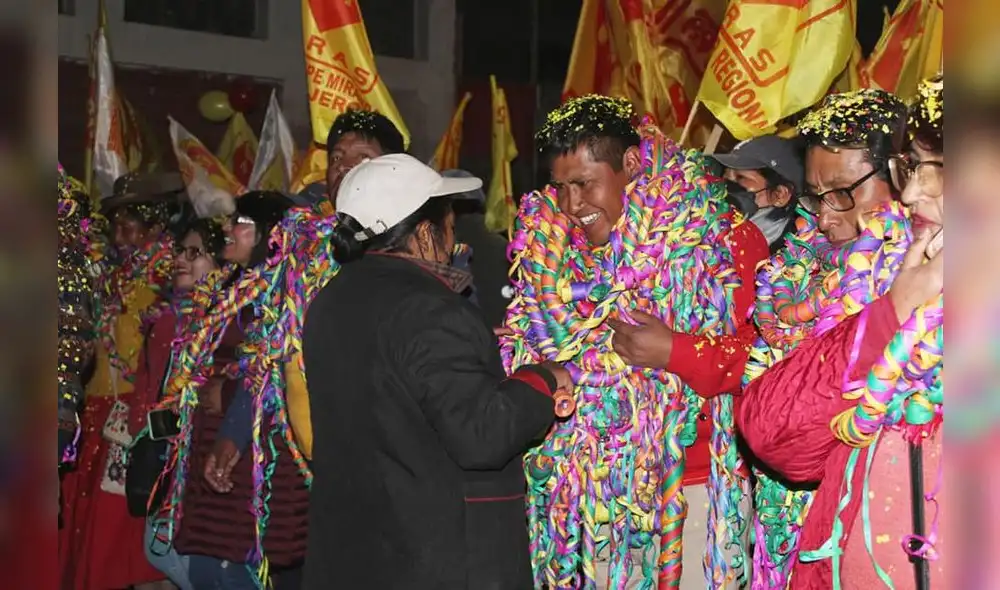 El candidato Richard Hancco, acelera su campaña para conseguir los votos necesarios. Foto: La República/Archivo El candidato Richard Hancco, acelera su campaña para conseguir los votos necesarios. Foto: La República/Archivo