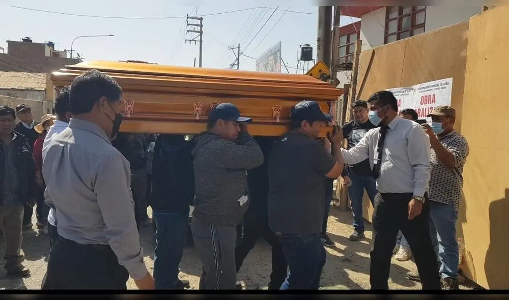 La familia del obrero Luis Sucso exige que los dueños del Consorcio ADU, así como de la empresa subcontratista, den la cara y respondan sobre el accidente laboral. Foto: La República