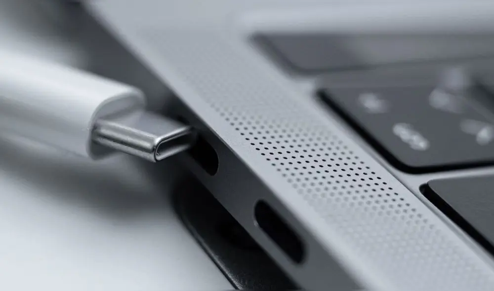 Que la laptop no reconozca una memoria USB puede deberse a múltiples causas. Foto: HardZone