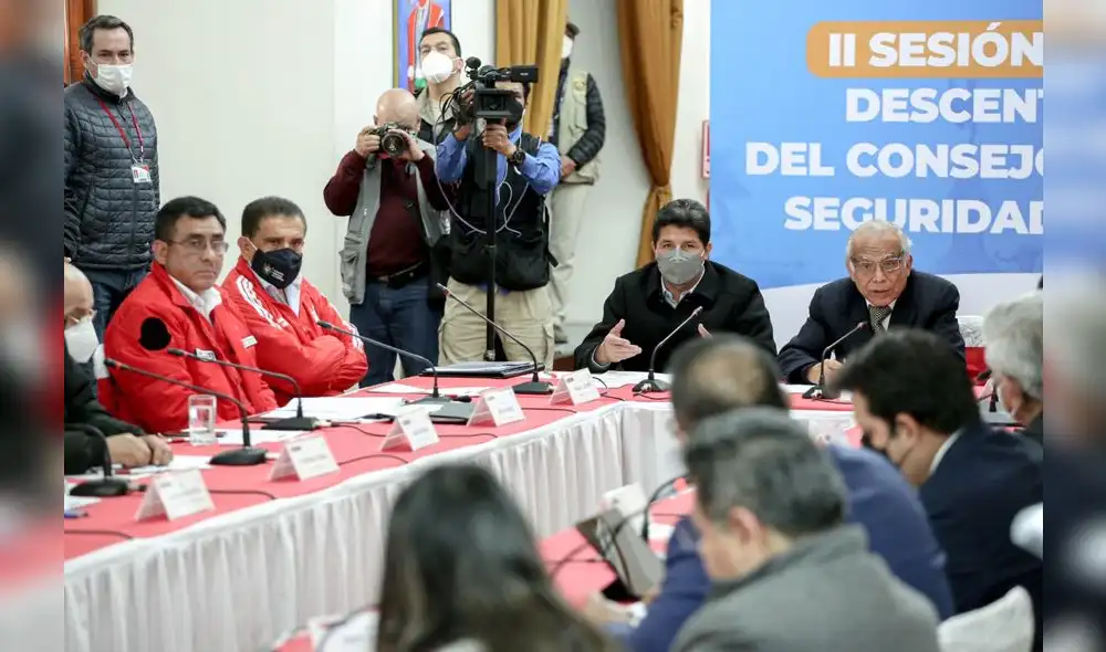 Castillo presidió la segunda sesión ordinaria del Conasec en Trujillo. Foto: GRLL