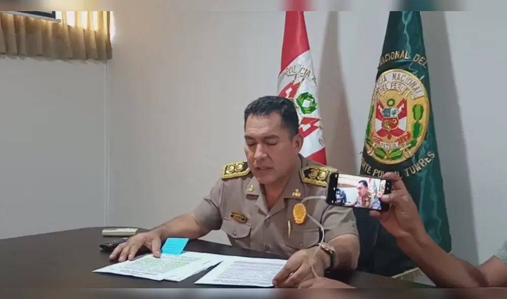 Jefe del frente policial de Tumbes brindó información sobre la incautación. Foto: captura de Tumbes Noticias Jefe del frente policial de Tumbes brindó información sobre la incautación. Foto: captura de Tumbes Noticias