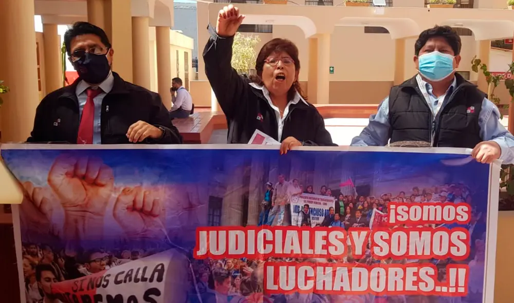 Cerca de 1.500 audiencias deberán ser reprogramadas para otras fechas. Foto: La República Cerca de 1.500 audiencias deberán ser reprogramadas para otras fechas. Foto: La República