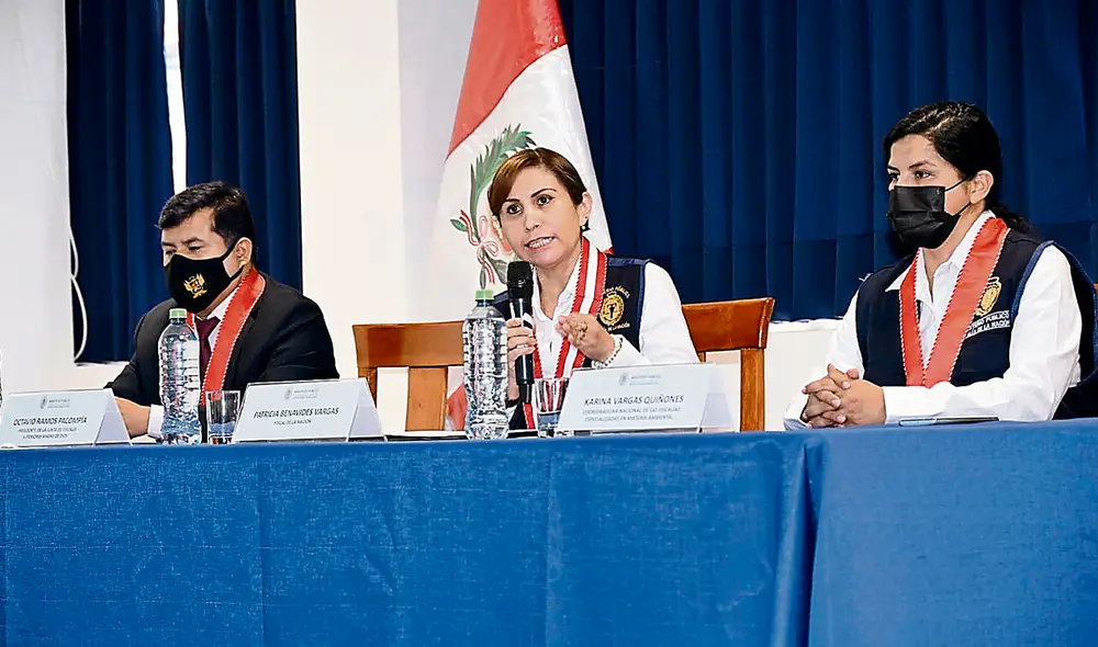 Actividad. Fiscal dirigió operativo en Madre de Dios contra delitos medioambientales y otros. Foto: Ministerio Público Actividad. Fiscal dirigió operativo en Madre de Dios contra delitos medioambientales y otros. Foto: Ministerio Público