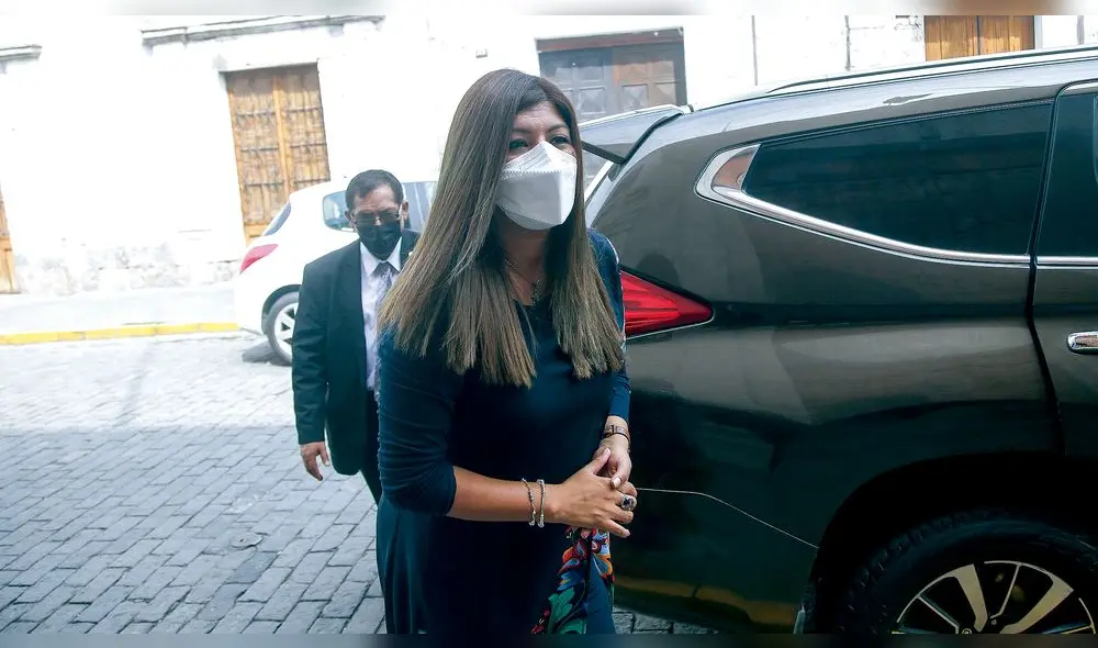 En sus trece. Gutiérrez defiende contra todo a sus asistentes.