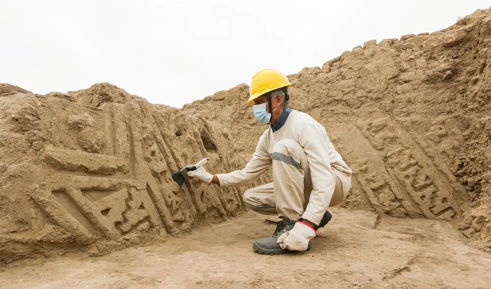 En el 2018 se había registrado el hallazgo de un muro completamente decorado, así como de 19 esculturas de madera. Foto: Prensa DDCLL