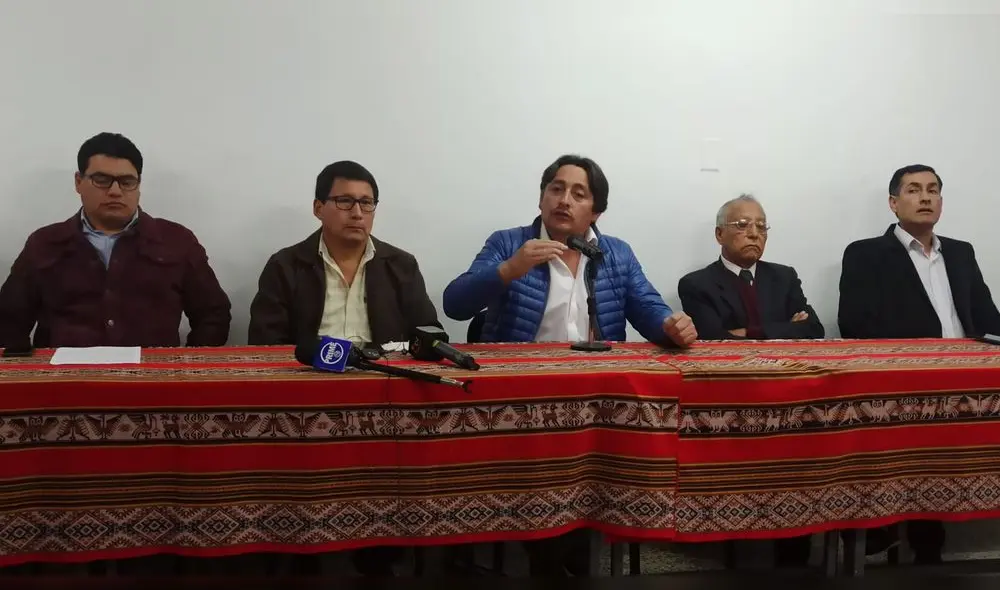 Gremios no están de acuerdo con venta presencial de boletos a pesar de que turistas también piden esta medida. Foto: Alexander Flores/La República Gremios no están de acuerdo con venta presencial de boletos a pesar de que turistas también piden esta medida. Foto: Alexander Flores/La República