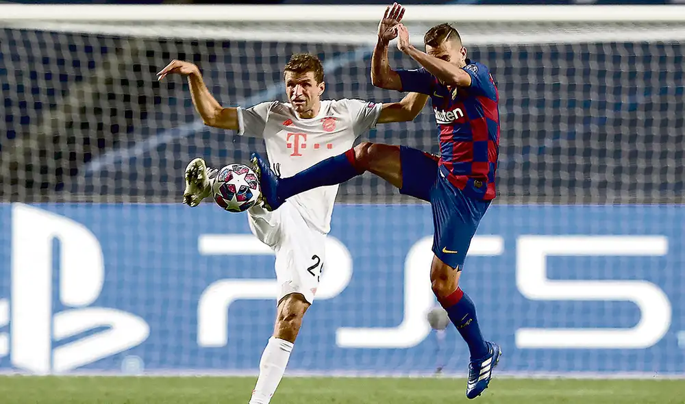 Luchado. Jordi Alba interponiéndose ante Muller en el 2021. Foto: difusión Luchado. Jordi Alba interponiéndose ante Muller en el 2021. Foto: difusión