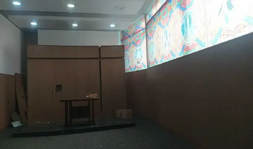 Oratorio católico del aeropuerto El Dorado, en Colombia, es desmontado para adecuarlo como un lugar de culto para varias religiones. Foto: Semana Oratorio católico del aeropuerto El Dorado, en Colombia, es desmontado para adecuarlo como un lugar de culto para varias religiones. Foto: Semana