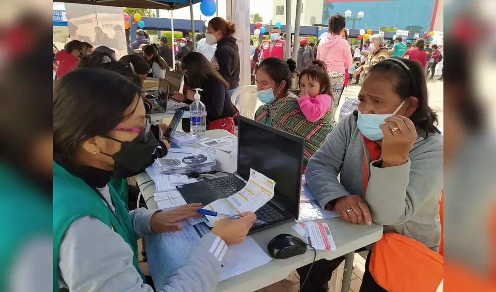 Actualmente, 9 millones 271.057 hogares cuentan con la clasificación socioeconómica vigente. Foto: Midis Actualmente, 9 millones 271.057 hogares cuentan con la clasificación socioeconómica vigente. Foto: Midis