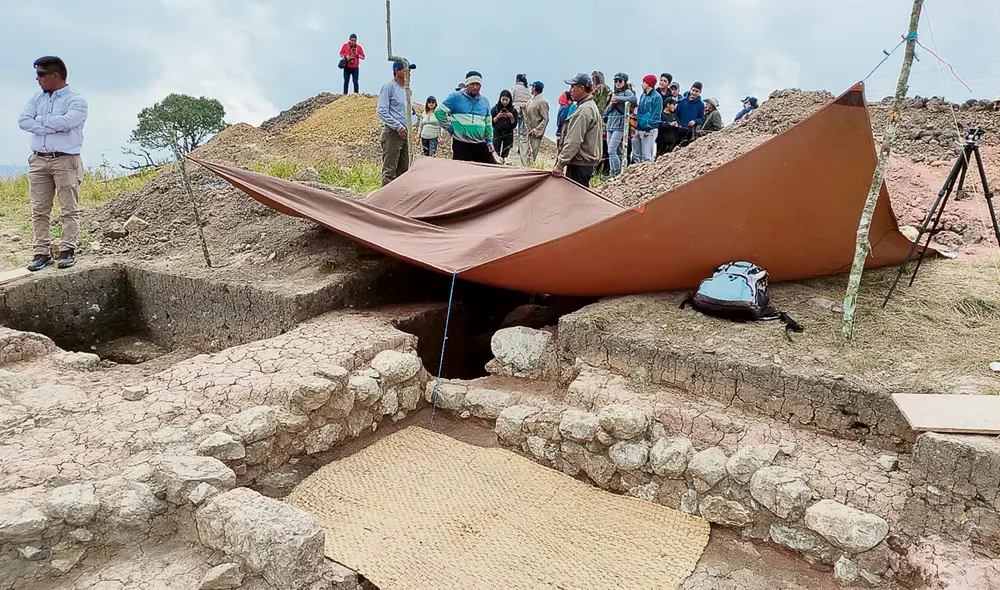 Excavación. Se hallaron joyas e instrumentos musicales que habrían estado presentes en Pacopampa mucho antes que en Kuntur Wasi y Chavín de Huántar. Foto: difusión Excavación. Se hallaron joyas e instrumentos musicales que habrían estado presentes en Pacopampa mucho antes que en Kuntur Wasi y Chavín de Huántar. Foto: difusión