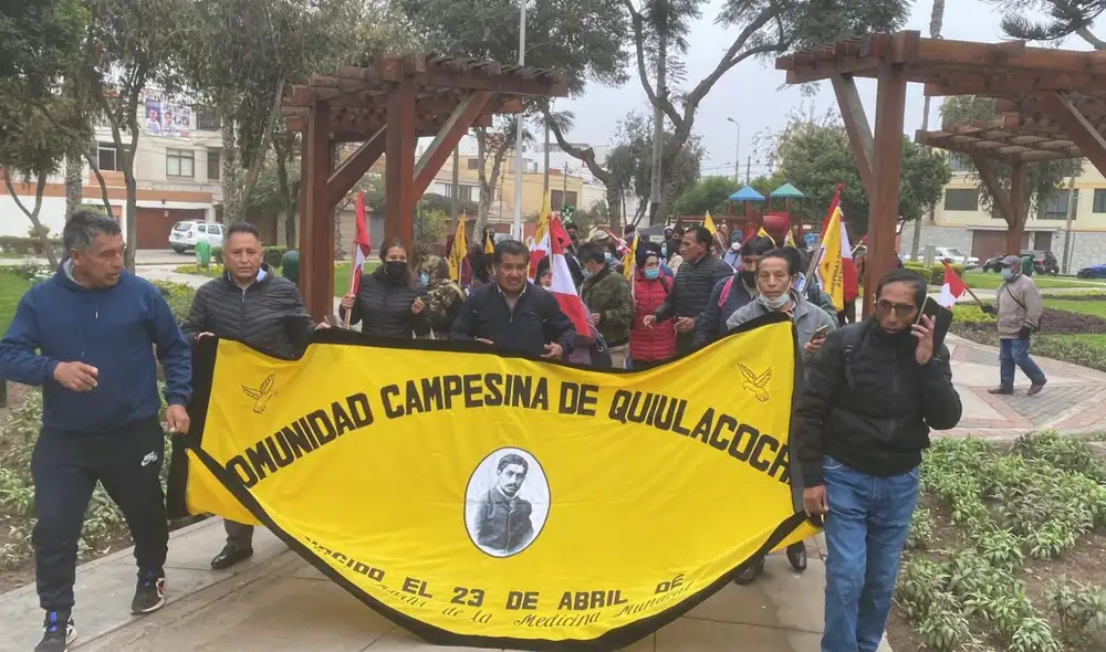 Comuneros de Quiulacocha protestaron frente al Minem. Foto: difusión