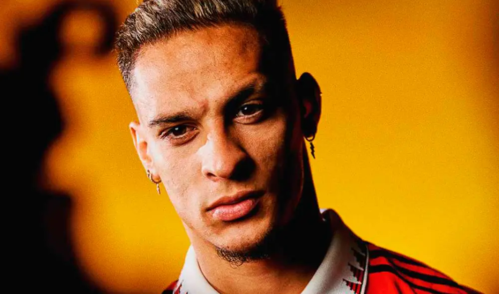 El jugador brasileño Antony fue fichado a pedido de Erik ten Hag para que debute en el club inglés. Foto: Manchester United El jugador brasileño Antony fue fichado a pedido de Erik ten Hag para que debute en el club inglés. Foto: Manchester United