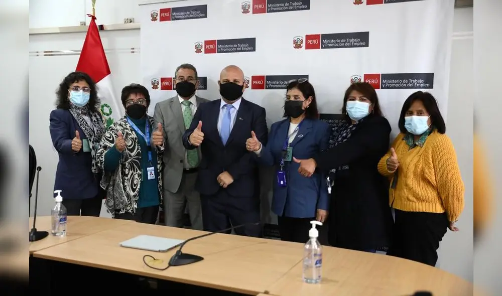 Ministro de Trabajo, Alejandro Salas, se reunió con el sindicato de la Sunafil. Foto: MTPE