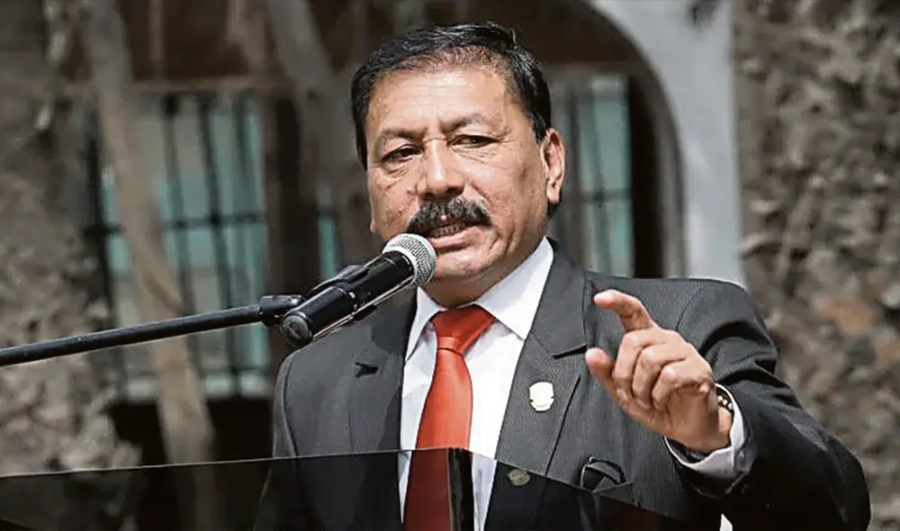 Paso al costado. El director de investigaciones de la Inspectoría, general PNP Carlos Tuse. Foto: difusión Paso al costado. El director de investigaciones de la Inspectoría, general PNP Carlos Tuse. Foto: difusión