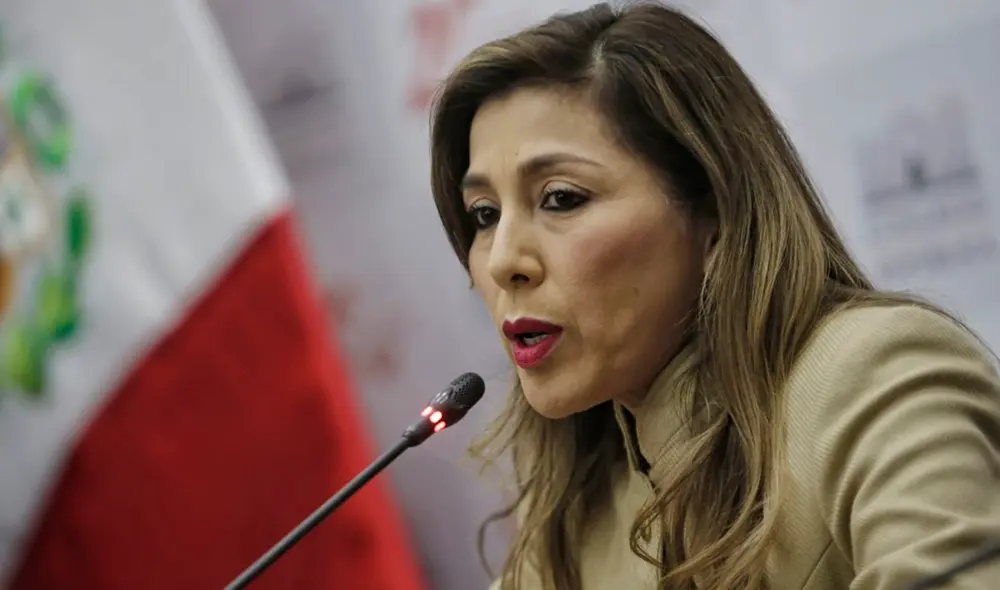 En conferencia de prensa, Lady Camones dijo sentirse "indignada" tras filtración de audio con César Acuña. Foto: Antonio Melgarejo/La República En conferencia de prensa, Lady Camones dijo sentirse "indignada" tras filtración de audio con César Acuña. Foto: Antonio Melgarejo/La República