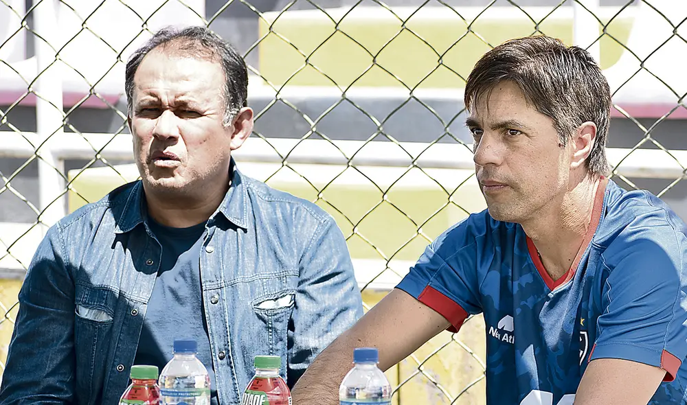 Intercambio. Reynoso y el técnico de Cienciano, César Vigevani, tuvieron una charla extensa. Foto: difusión