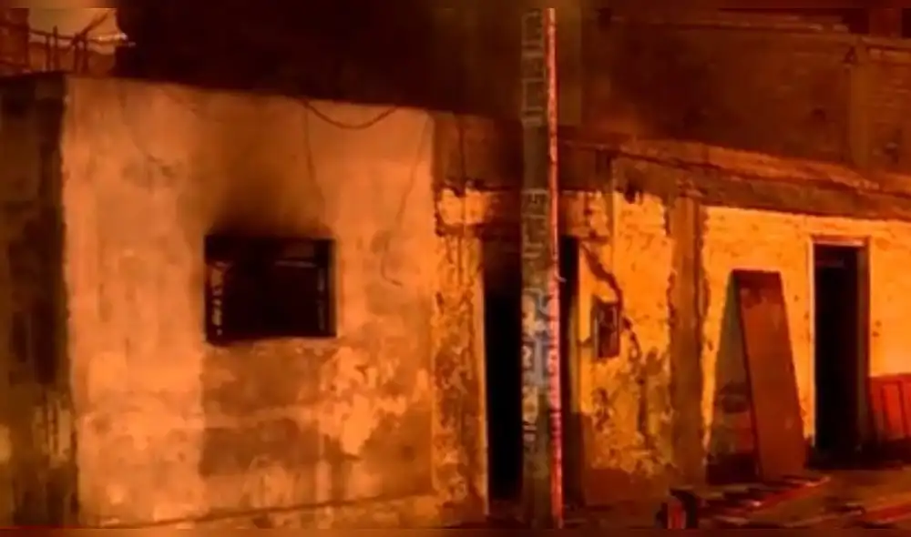 El hombre de 63 años vive solo. Foto: captura América Noticias