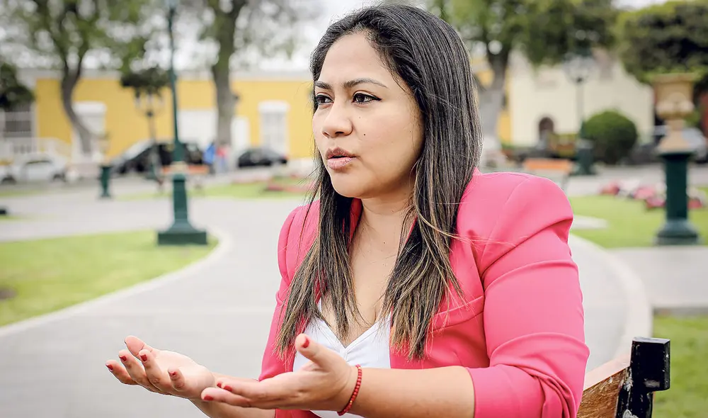 Expulsada de APP. Heidy Juárez fue quien grabó a César Acuña y Lady Camones. Expulsada de APP. Heidy Juárez fue quien grabó a César Acuña y Lady Camones.