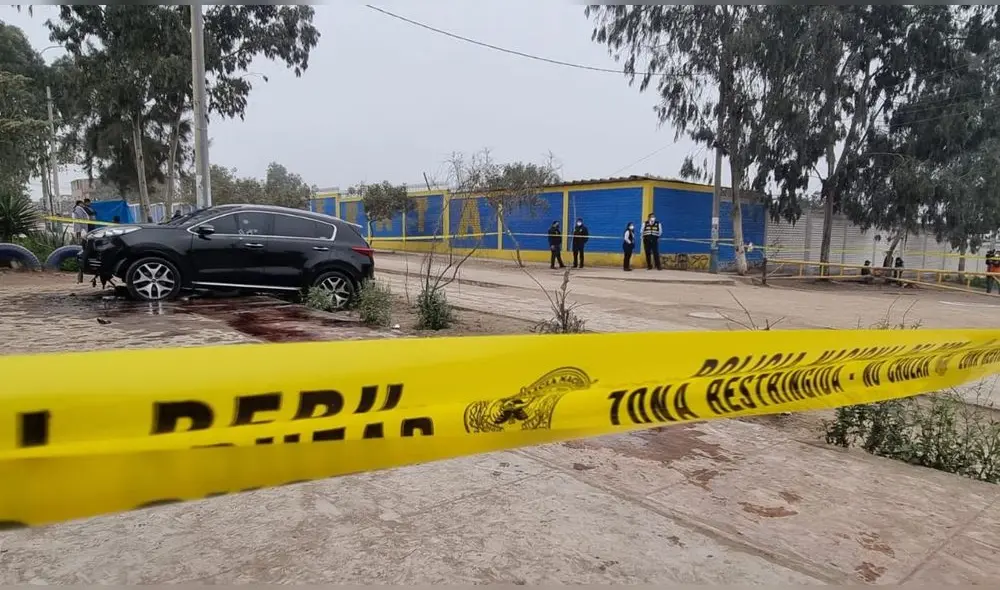 La víctima se encontraba dentro de su vehículo cuando fue asesinado con ocho impactos de bala. Foto: URPI/LR La víctima se encontraba dentro de su vehículo cuando fue asesinado con ocho impactos de bala. Foto: URPI/LR