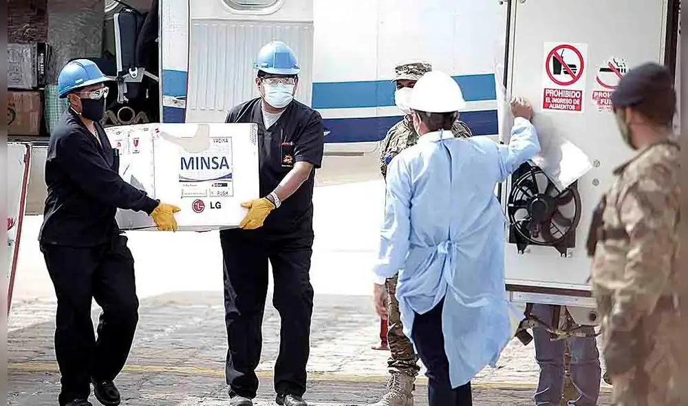 Espera. En regiones esperan llegada de vacunas, pero piden que estas no estén por vencer. Foto: La República Espera. En regiones esperan llegada de vacunas, pero piden que estas no estén por vencer. Foto: La República