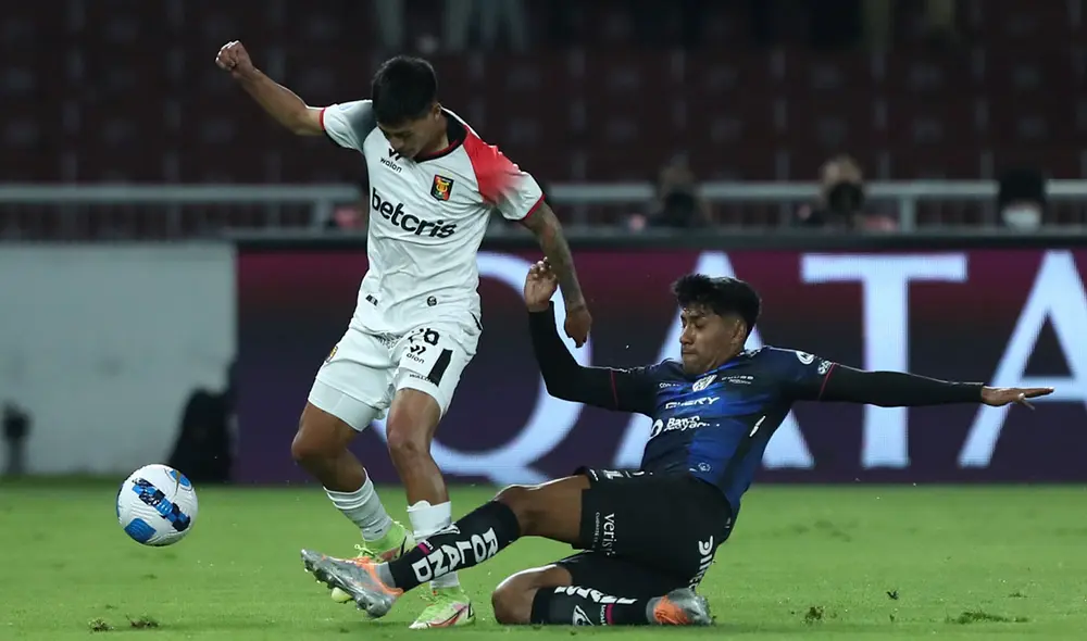 El Dominó recibe a IDV en Arequipa. Foto: EFE