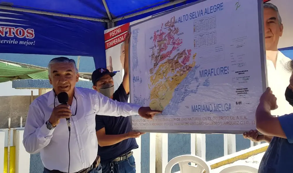 Gamero lamentó la actitud de César Acuña al intentar pedir prioridad a la presidenta del Parlamento. Foto: URPI/Alexis Choque Gamero lamentó la actitud de César Acuña al intentar pedir prioridad a la presidenta del Parlamento. Foto: URPI/Alexis Choque