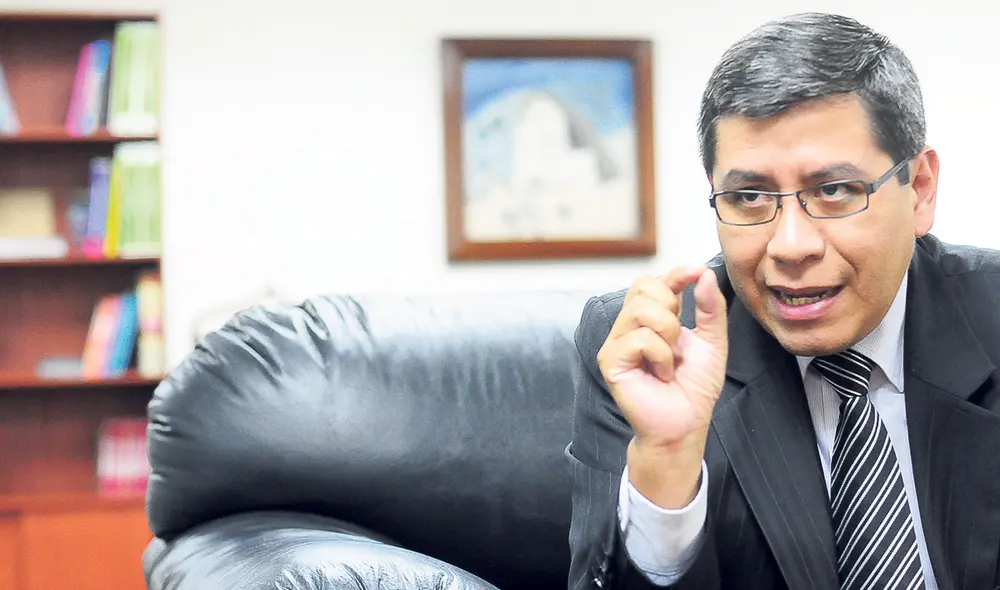 Postura. Lanegra dice que es legítimo que un líder se reúna con su bancada, el problema es que solo sea por interés electoral. Foto: difusión Postura. Lanegra dice que es legítimo que un líder se reúna con su bancada, el problema es que solo sea por interés electoral. Foto: difusión