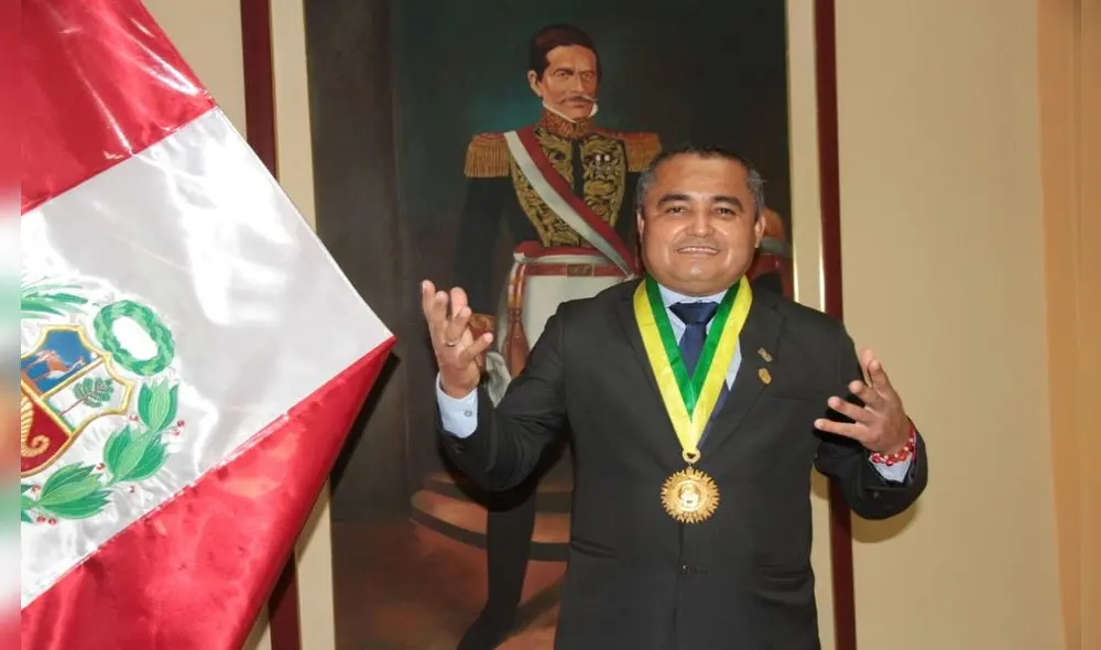 El postulante aún continúa vigente como autoridad del distrito de Castilla. Foto: La Republica