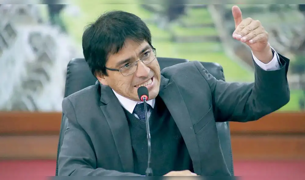 Gobernador. Jean Paúl Benavente apoya referéndum. Foto: La República Gobernador. Jean Paúl Benavente apoya referéndum. Foto: La República