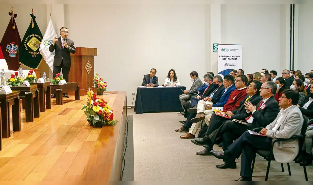 Análisis. SNI dio alternativas de desarrollo a candidatos regionales de Arequipa para que las apliquen en un eventual mandato. Foto: La República