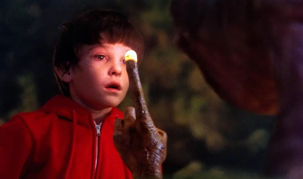 Henry Thomas ganó la fama mundial con "E.T, el extraterrestre", pero esto lo llevó a tener una vida difícil. Foto: Universal Pictures