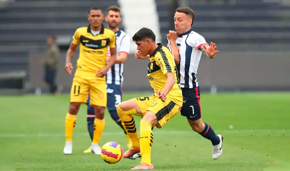 Alianza Lima juega contra Cantolao por la fecha 11 de la Liga 1 Betsson 20222. Foto: Movistar Deportes
