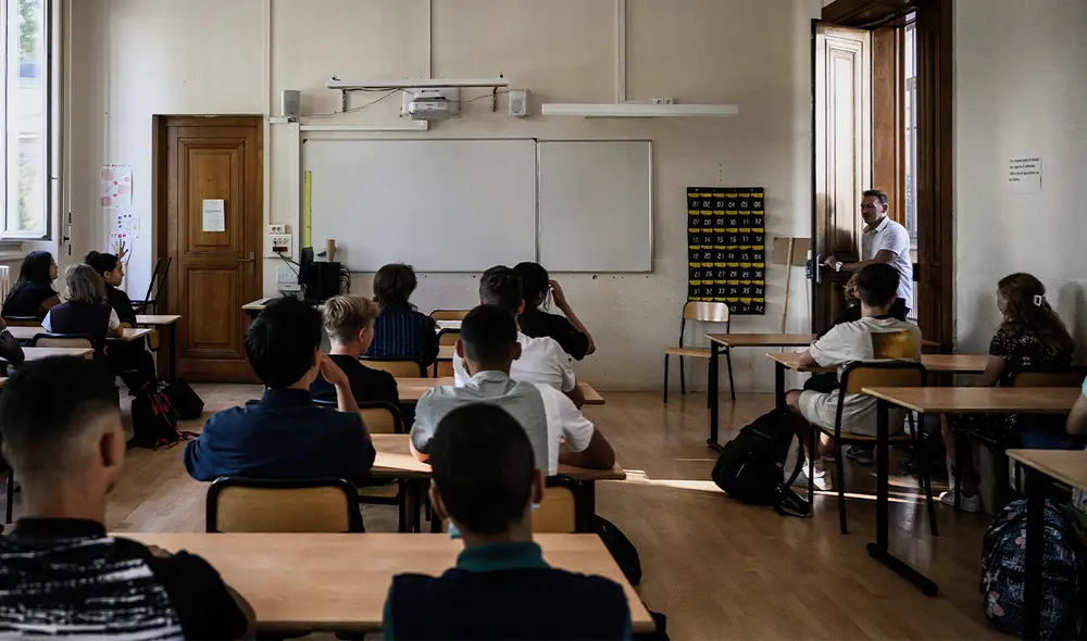 La maestra le dijo a sus alumnos que no juzguen a las personas que quieren tener relaciones sexuales con menores. Foto: AFP. La maestra le dijo a sus alumnos que no juzguen a las personas que quieren tener relaciones sexuales con menores. Foto: AFP.