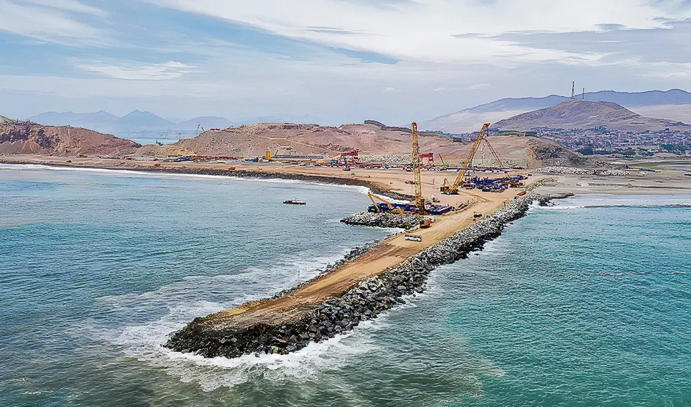 Alto impacto. La construcción del Puerto de Chancay, ubicado a 80 km al norte de Lima, en Huaral, beneficiará económicamente a miles de familias. Foto: Andina Alto impacto. La construcción del Puerto de Chancay, ubicado a 80 km al norte de Lima, en Huaral, beneficiará económicamente a miles de familias. Foto: Andina