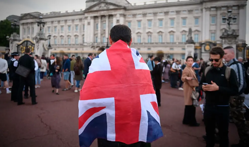 Pese a independizarse de la monarquía británica, el país continuará formando parte de la Mancomunidad de Naciones. Foto: EFE