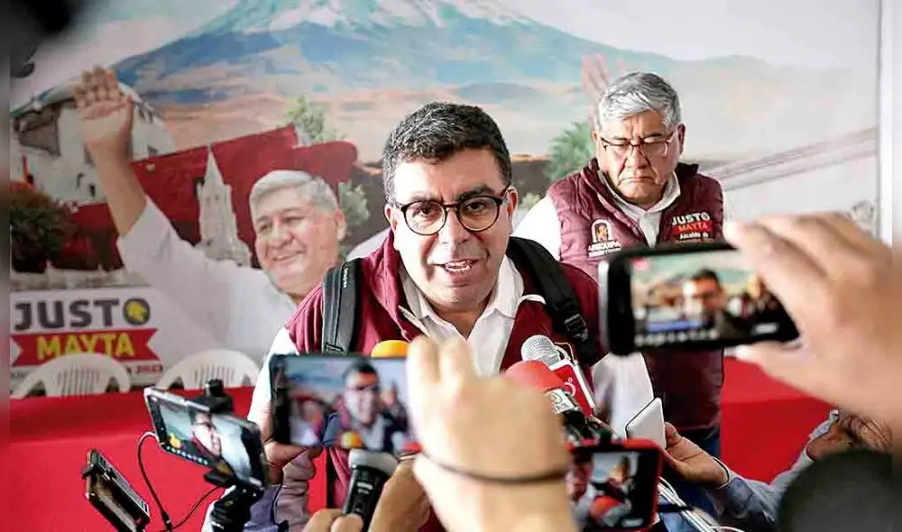 Acusaciones. Javier Ísmodes acusa que su pagina de Facebook fue hackeada y cuestiona labor de jurado. Foto: Rodrigo Talavera/ La República Acusaciones. Javier Ísmodes acusa que su pagina de Facebook fue hackeada y cuestiona labor de jurado. Foto: Rodrigo Talavera/ La República