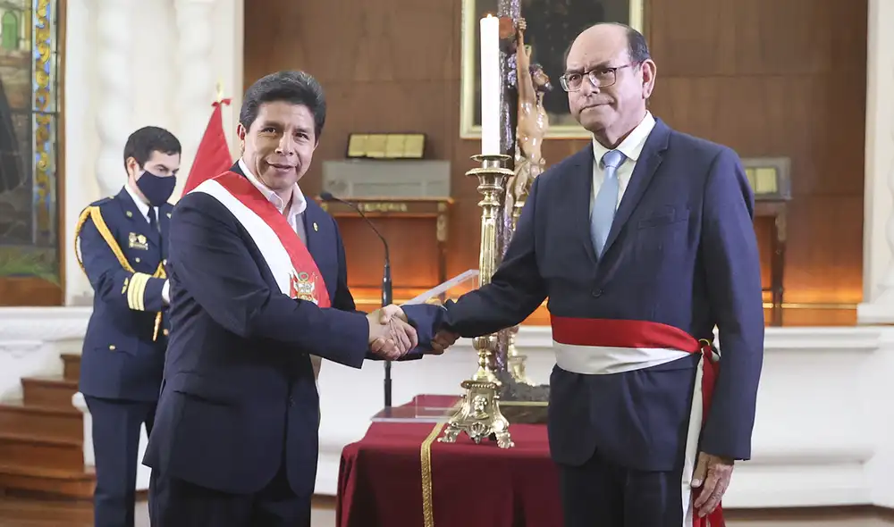César Landa juró, nuevamente, como ministro de Relaciones Exteriores tras dejar el cargo 39 días. Foto: Presidencia César Landa juró, nuevamente, como ministro de Relaciones Exteriores tras dejar el cargo 39 días. Foto: Presidencia