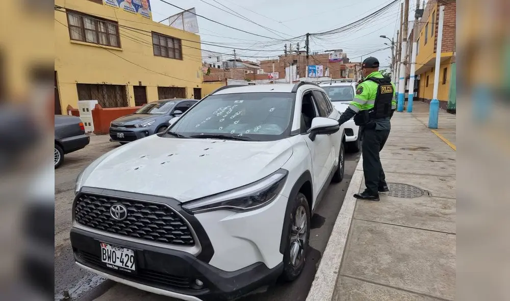 Sicarios con pasamontañas atacaron a Jonathan Alvarado Calle. Foto: María Pía Ponce / URPI-LR Sicarios con pasamontañas atacaron a Jonathan Alvarado Calle. Foto: María Pía Ponce / URPI-LR