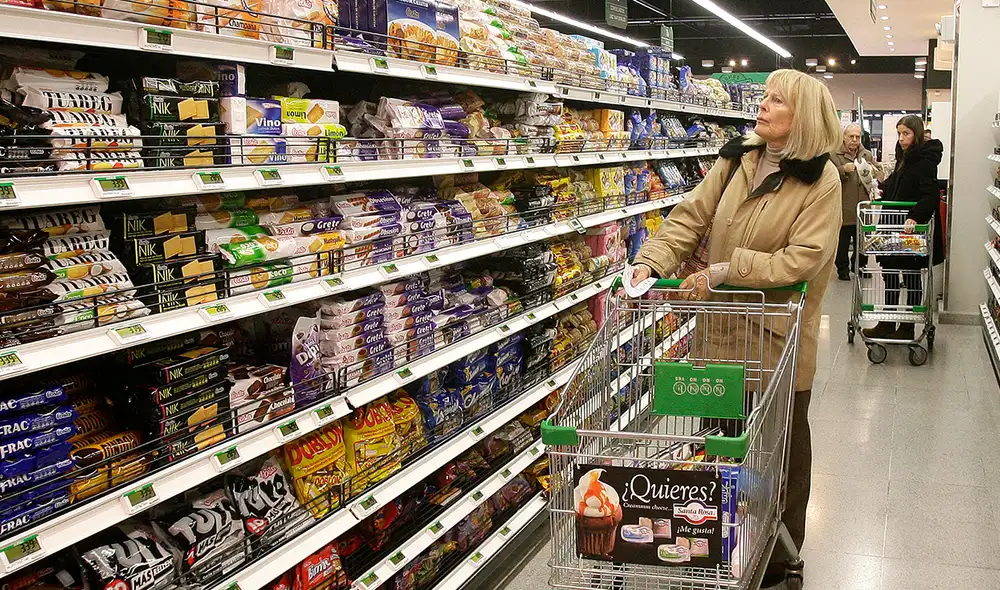 Varios centros comerciales y supermercados deberán cerrar en los feriados irrenunciables. Foto: Pudahuel
