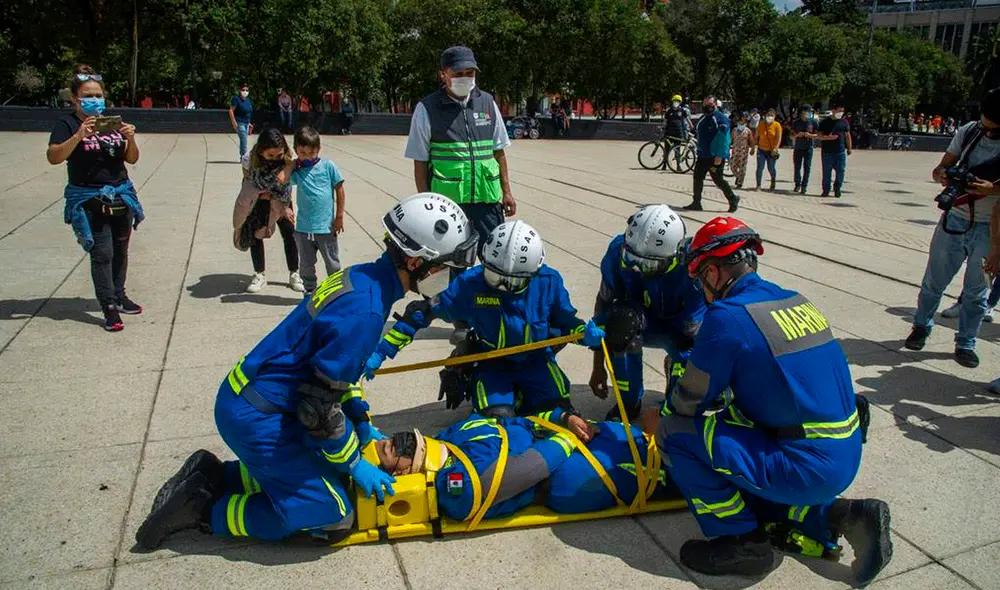 La Ciudad de México desplegará 16.429 policías con 1,639 vehículos. Foto: AFP La Ciudad de México desplegará 16.429 policías con 1,639 vehículos. Foto: AFP