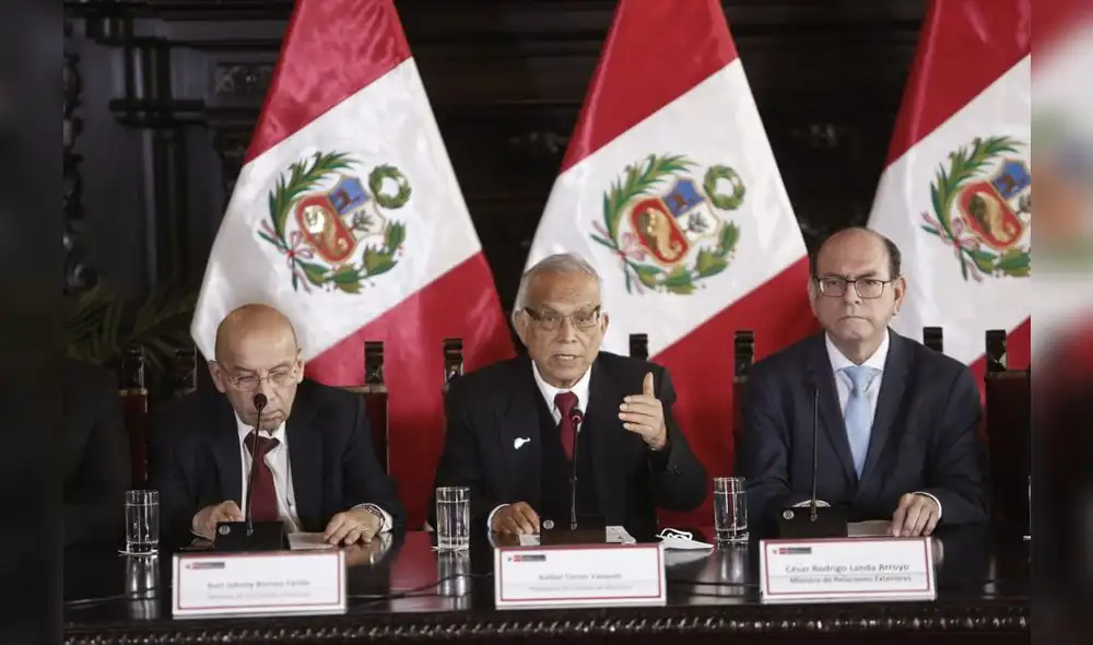 Torres brindó una conferencia de prensa este viernes 16. Foto: Antonio Melgarejo/La República Torres brindó una conferencia de prensa este viernes 16. Foto: Antonio Melgarejo/La República
