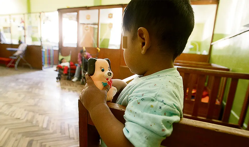 Angelito. El proceso para declarar a un niño en estado de abandono tarda muchos años, debido a que las pericias avanzan lento y no hay técnicos suficientes. Foto: La República