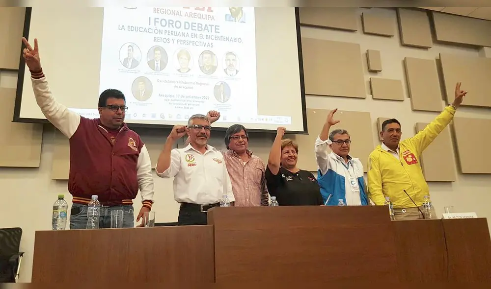 Debate sobre educación. Los maestros de Arequipa invitaron a los postulantes a presentar sus propuestas en educación. Foto: La República Debate sobre educación. Los maestros de Arequipa invitaron a los postulantes a presentar sus propuestas en educación. Foto: La República