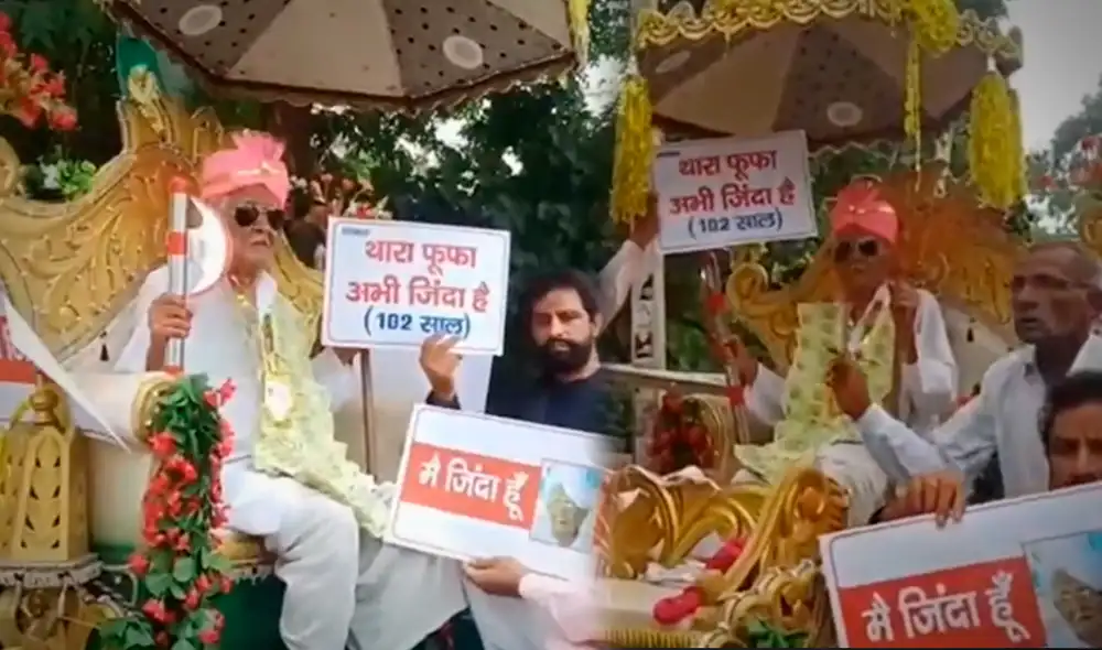 Centenario fue ayudado por varias personas para realizar procesión nupcial. Foto: Composición/LR/Mohammad Ghazali/NDTV Centenario fue ayudado por varias personas para realizar procesión nupcial. Foto: Composición/LR/Mohammad Ghazali/NDTV