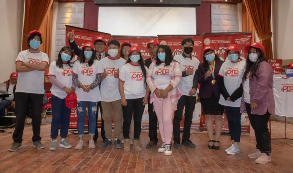 Ingresantes a la Unsaac. Foto: Pre-San Jerónimo Ingresantes a la Unsaac. Foto: Pre-San Jerónimo