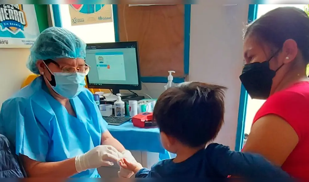 Personal de EsSalud realizó tamizaje de anemia a menores de tres años. Foto: EsSalud.