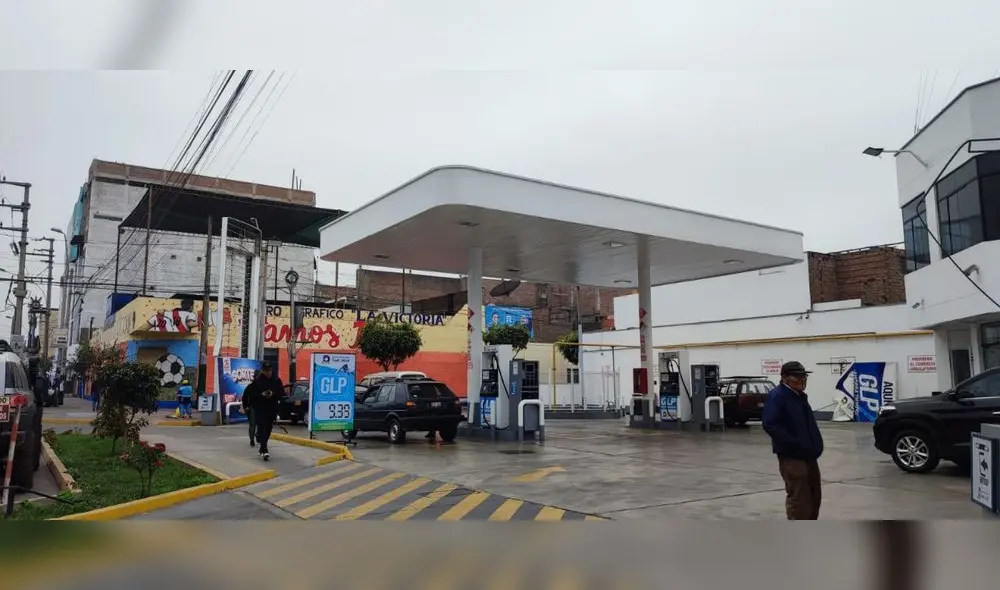 Desabastecimiento responde a oleajes anómalos, aunque algunos grifos en el norte han optado por no vender pese a existencias. Foto: URPI/LR Desabastecimiento responde a oleajes anómalos, aunque algunos grifos en el norte han optado por no vender pese a existencias. Foto: URPI/LR