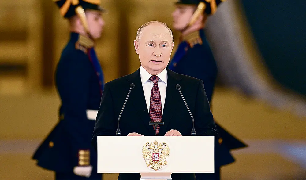 Movilización. El mandatario Putin moviliza tropas y amenaza con el arsenal nuclear ruso. Foto: EFE