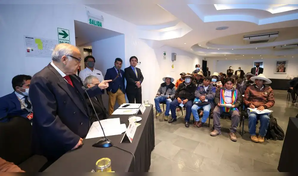 Cita. Comuneros se reunieron con premier en Lima. Foto: difusión