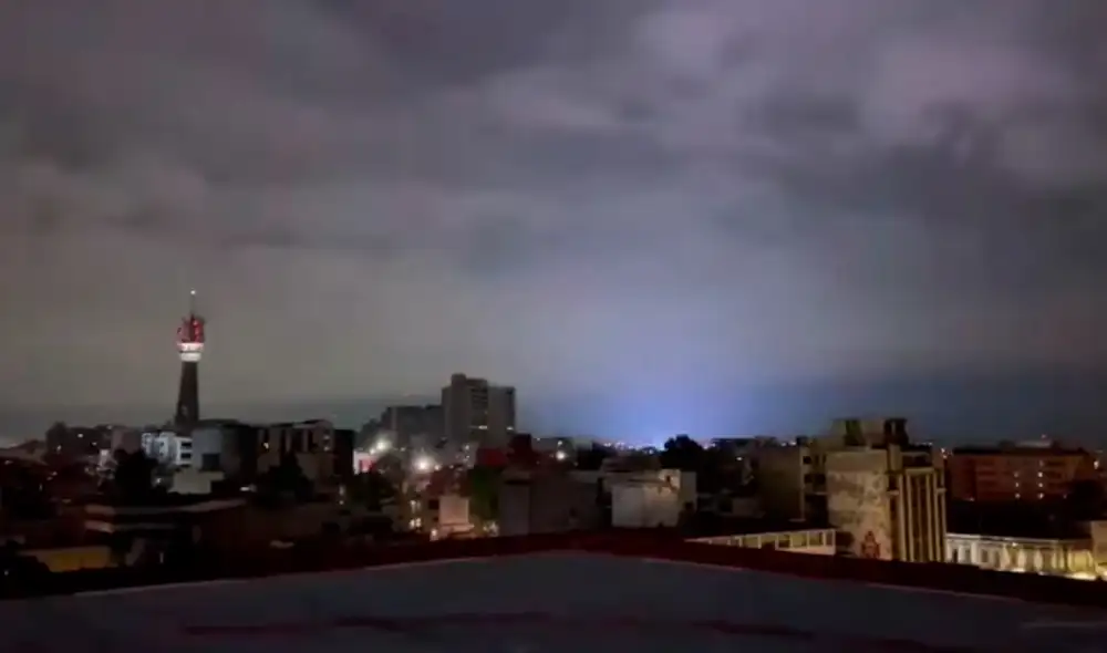 Imágenes avistadas en el sismo de la madrugada del 22 de septiembre de 2022. Foto: captura de YouTube/Tu Cosmopolis Imágenes avistadas en el sismo de la madrugada del 22 de septiembre de 2022. Foto: captura de YouTube/Tu Cosmopolis